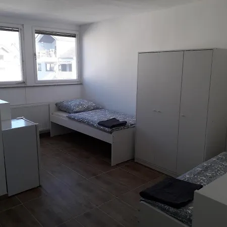 Nocleg ze śniadaniem Monteurunterkunft Wolkersdorf 3*