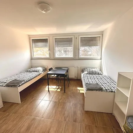 Nocleg ze śniadaniem Monteurunterkunft Wolkersdorf 3*