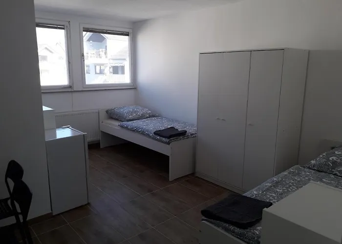 Bed & Breakfast Monteurunterkunft Wolkersdorf 3*